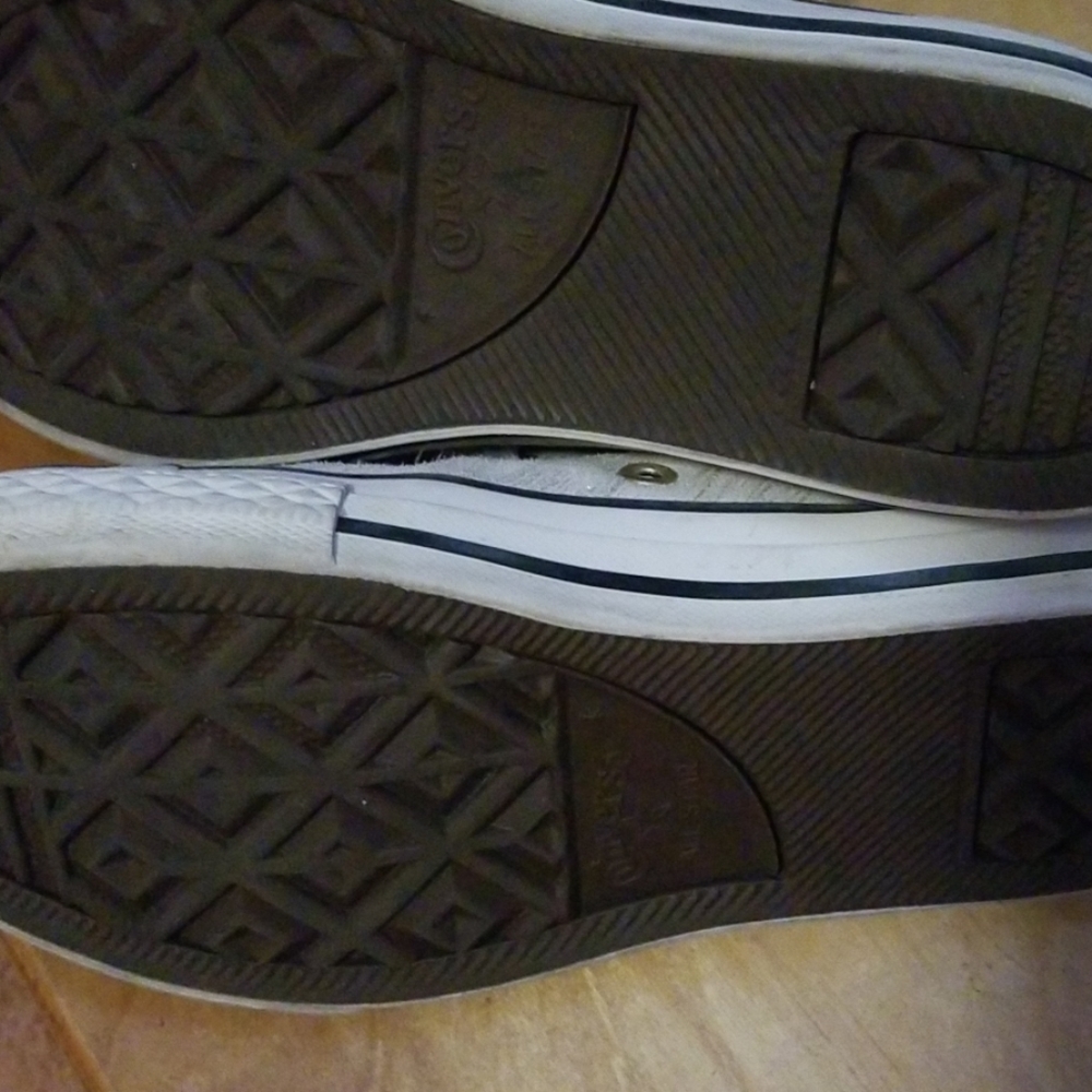 Converse - Picture 4 of 5